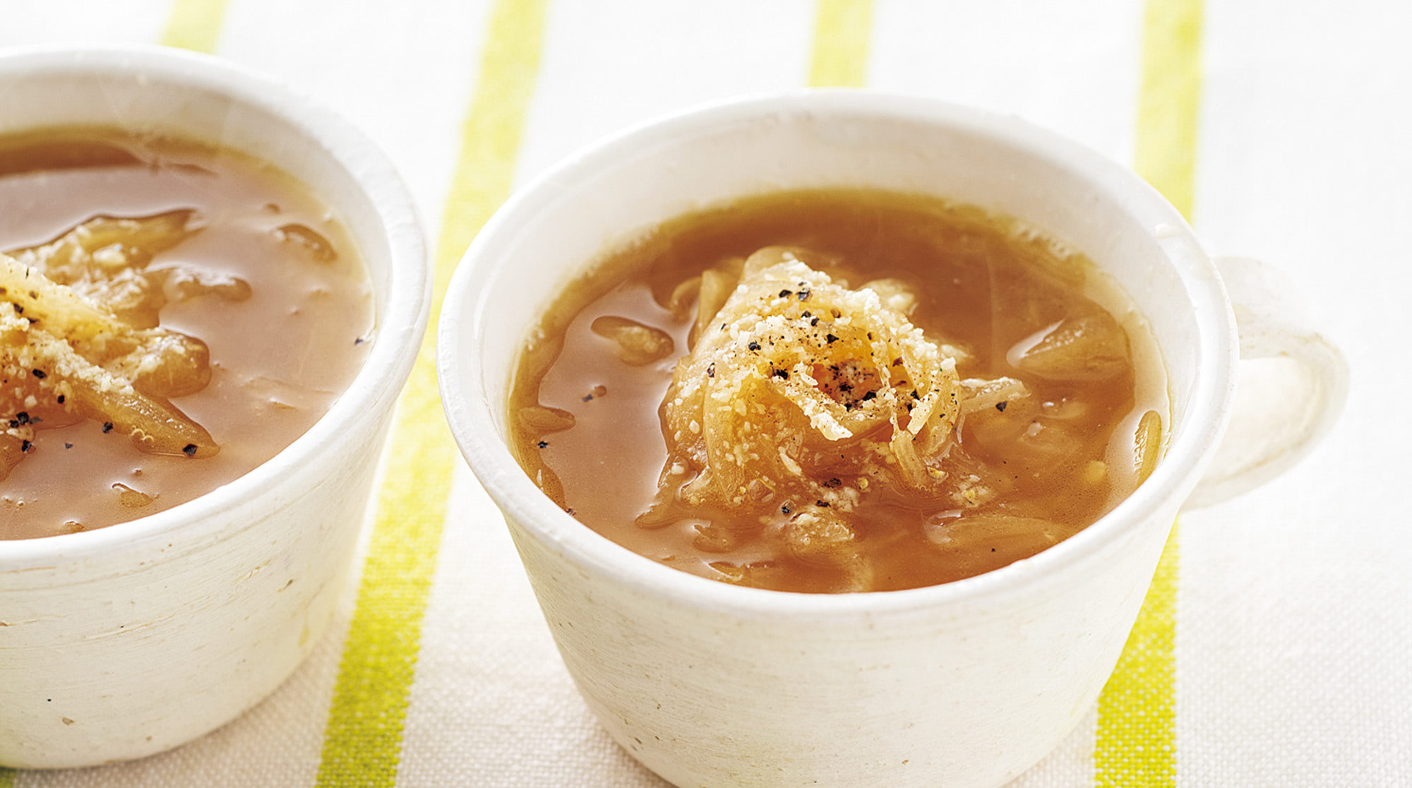 クイック・オニオンスープ｜ごま油の四季｜マルホン胡麻油 マルホン胡麻油 presents「おいしい！」を探究する採れたて食メディア